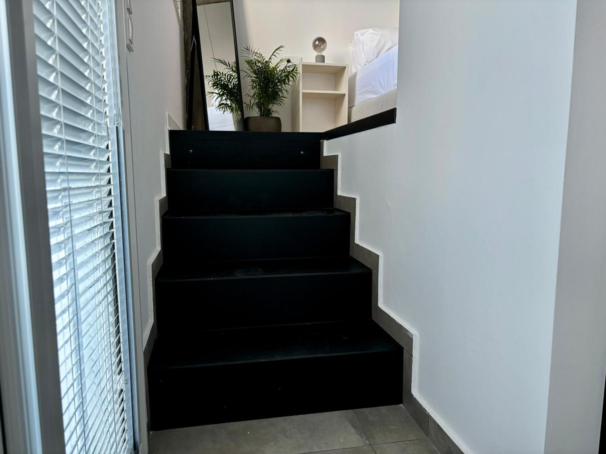 Industrial Loft Comfort Living Heraklion  Exterior photo